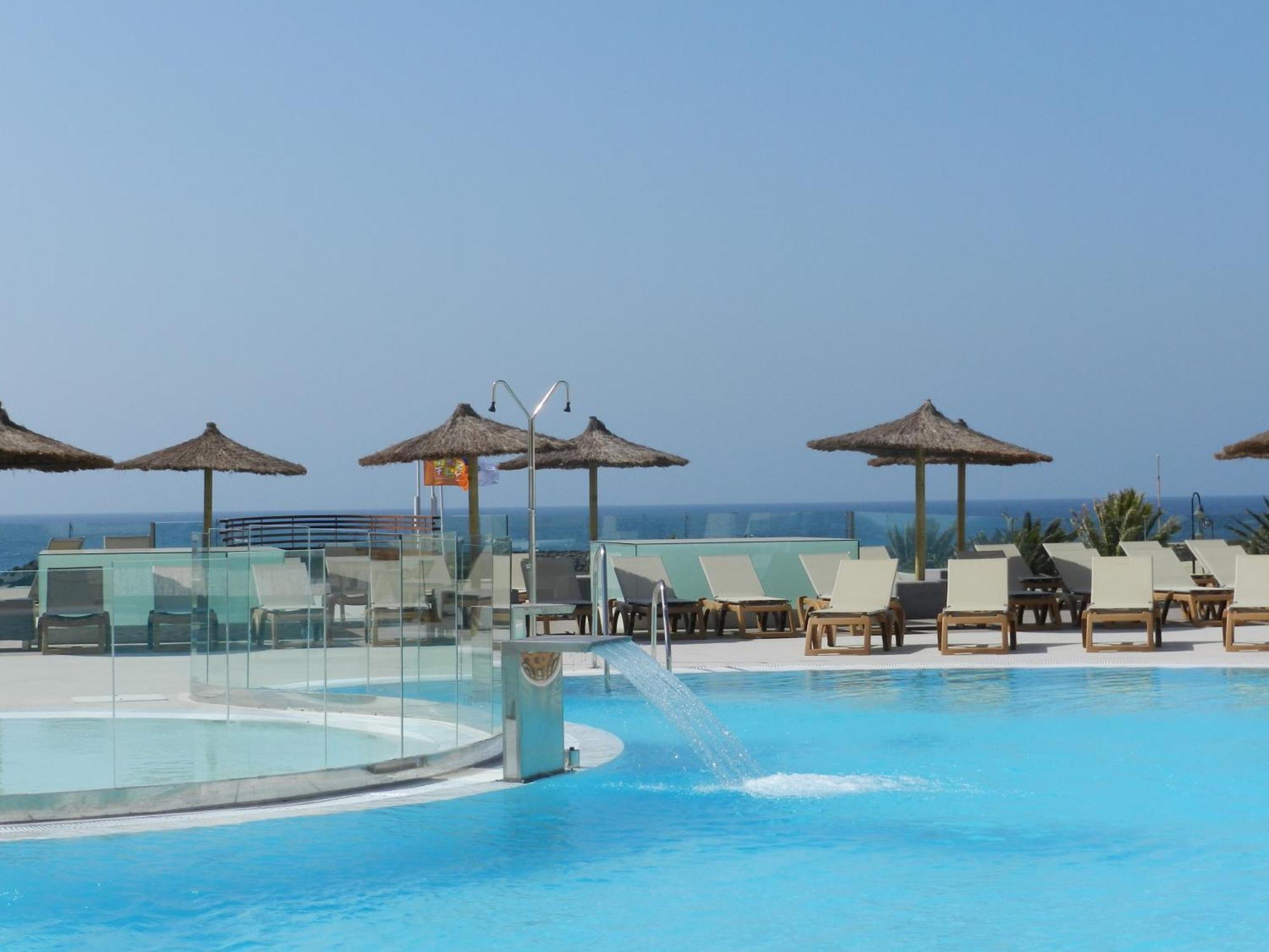 קוסטה טגוויסה Hd Beach Resort מראה חיצוני תמונה